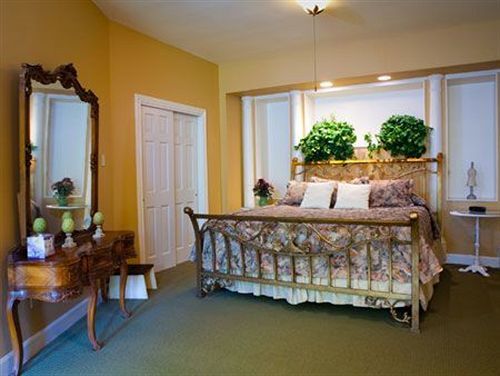 Creekhaven Inn & Spa Wimberley Exteriör bild