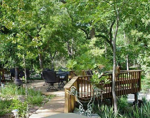 Creekhaven Inn & Spa Wimberley Exteriör bild