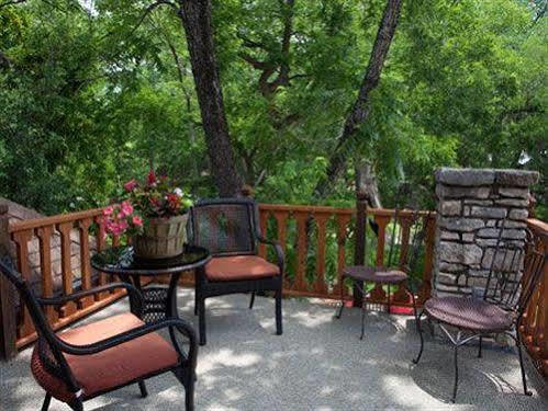 Creekhaven Inn & Spa Wimberley Exteriör bild